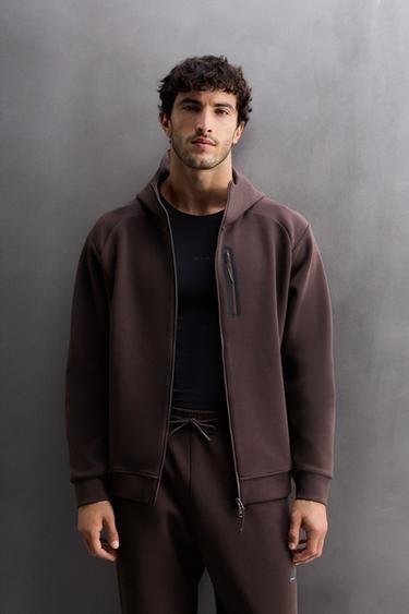 TECHNICAL HOODIE WITH ZIP - Burgundy by Zara