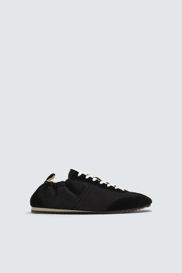ZAPATILLA ESTILO RETRO - Negro de Zara
