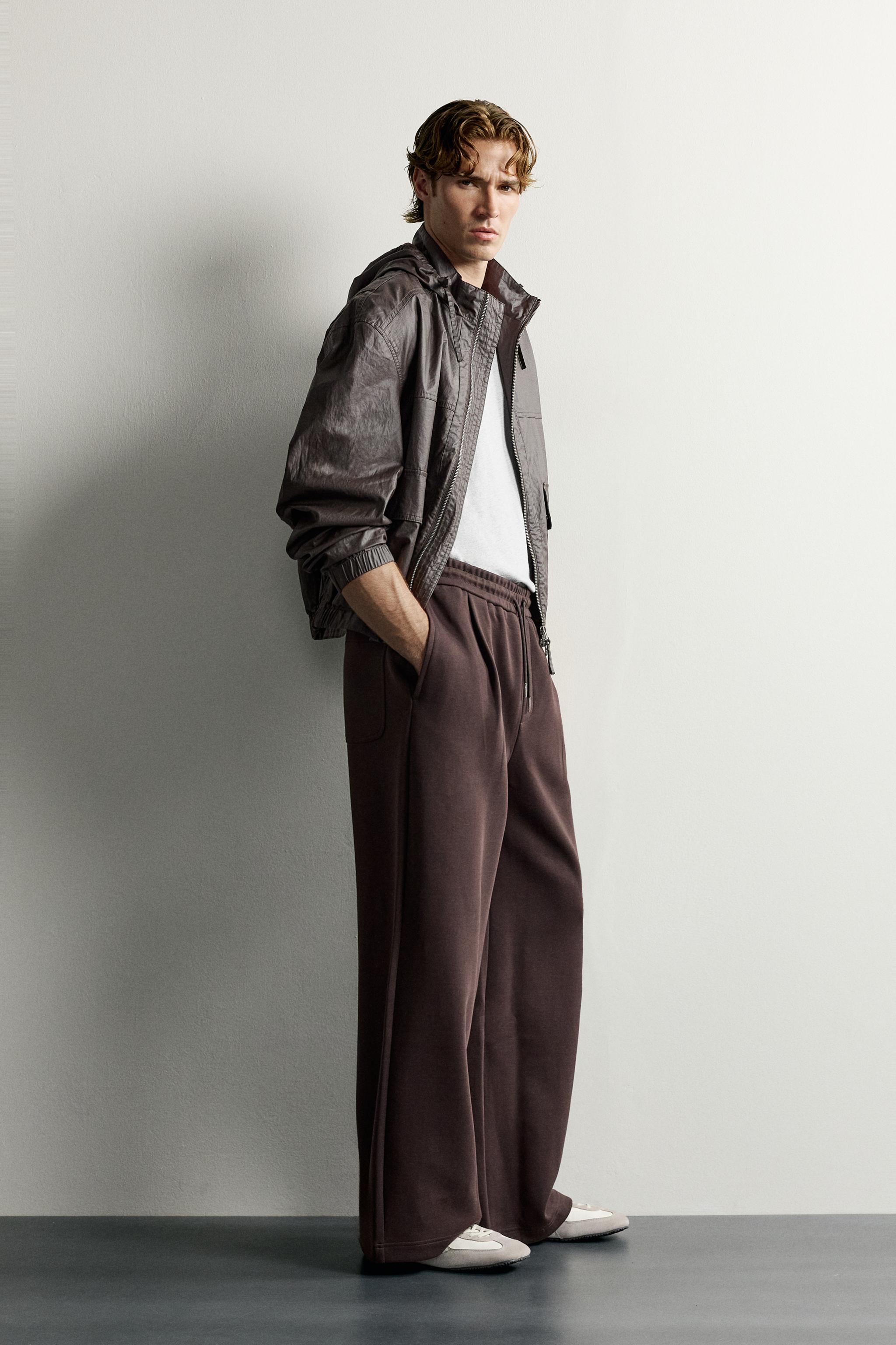 PLEATED BALLOON-FIT PANTS