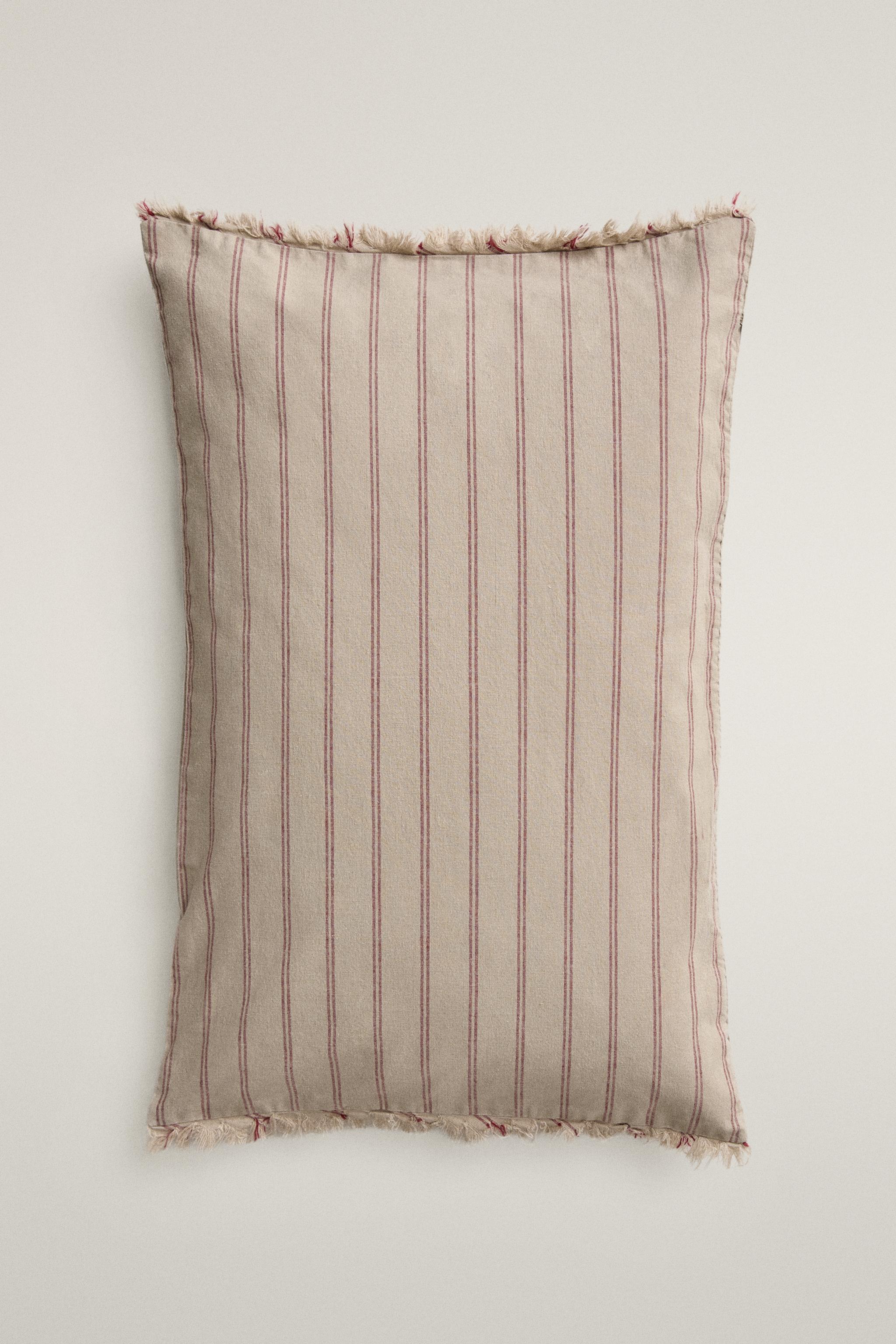 STRIPED THROW PILLOW COVER — Red
