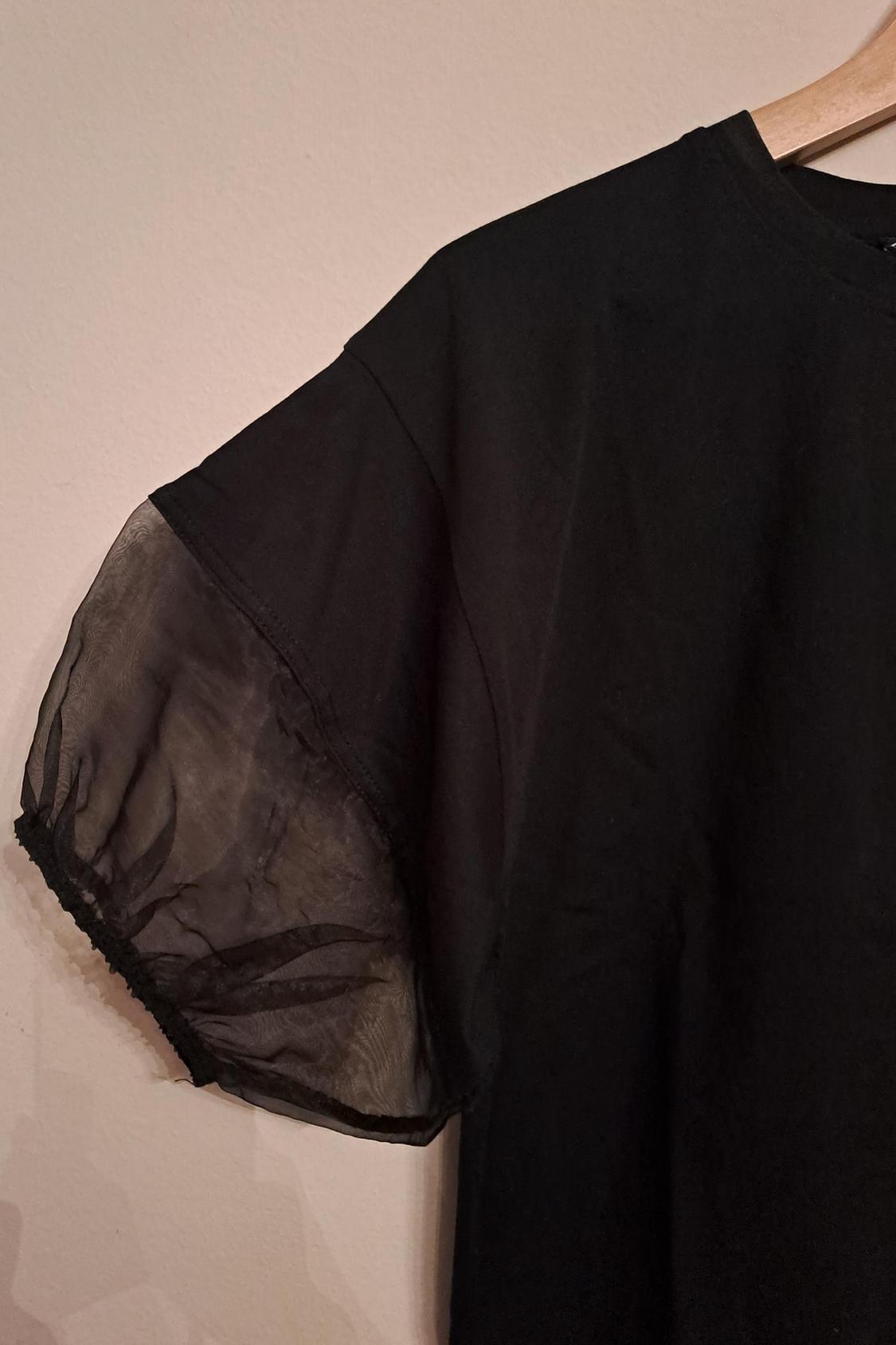 T-SHIRT WITH ORGANZA SLEEVES - Image 2