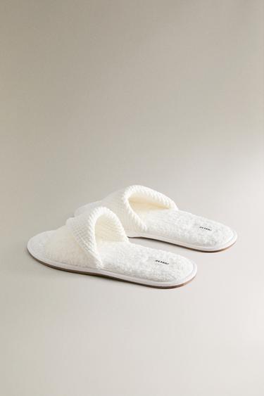 PANTOUFLES À BOUT OUVERT EN TISSU ÉPONGE - Blanc de Zara - Image 3