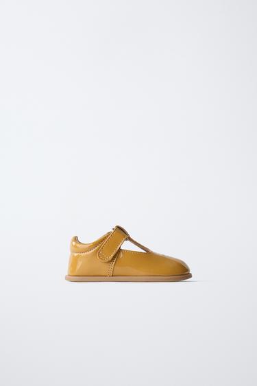 BAREFOOT LEATHER SHOES - Brown by Zara