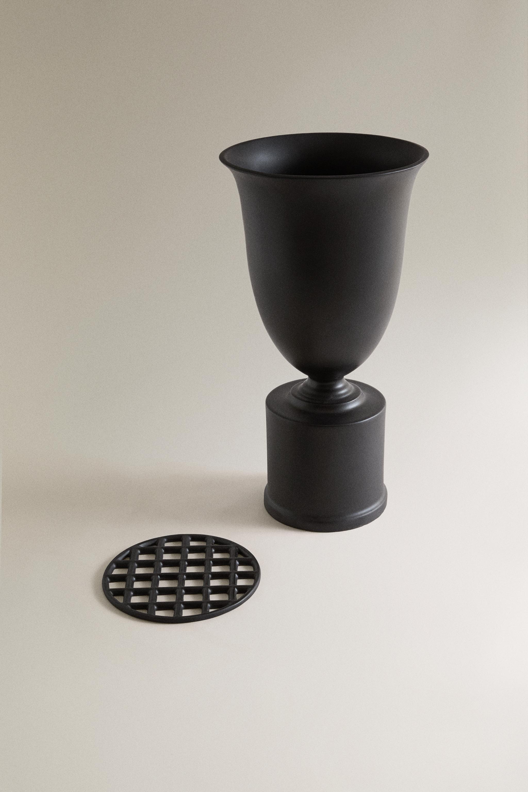Zara STONEWARE PEDESTAL VASE STUDIO MARY LENNOX — фото 2