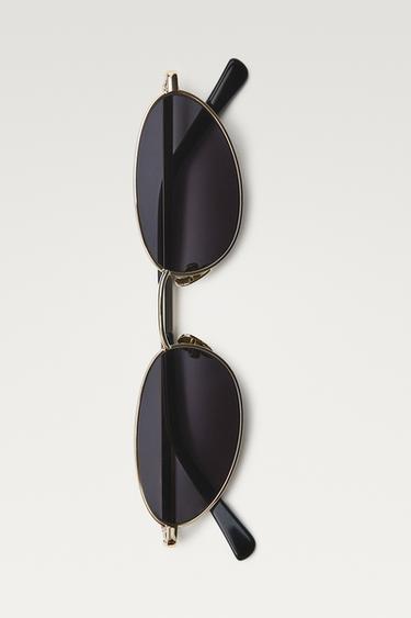 Gafas de sol ovaladas metálicas - Plata de Zara