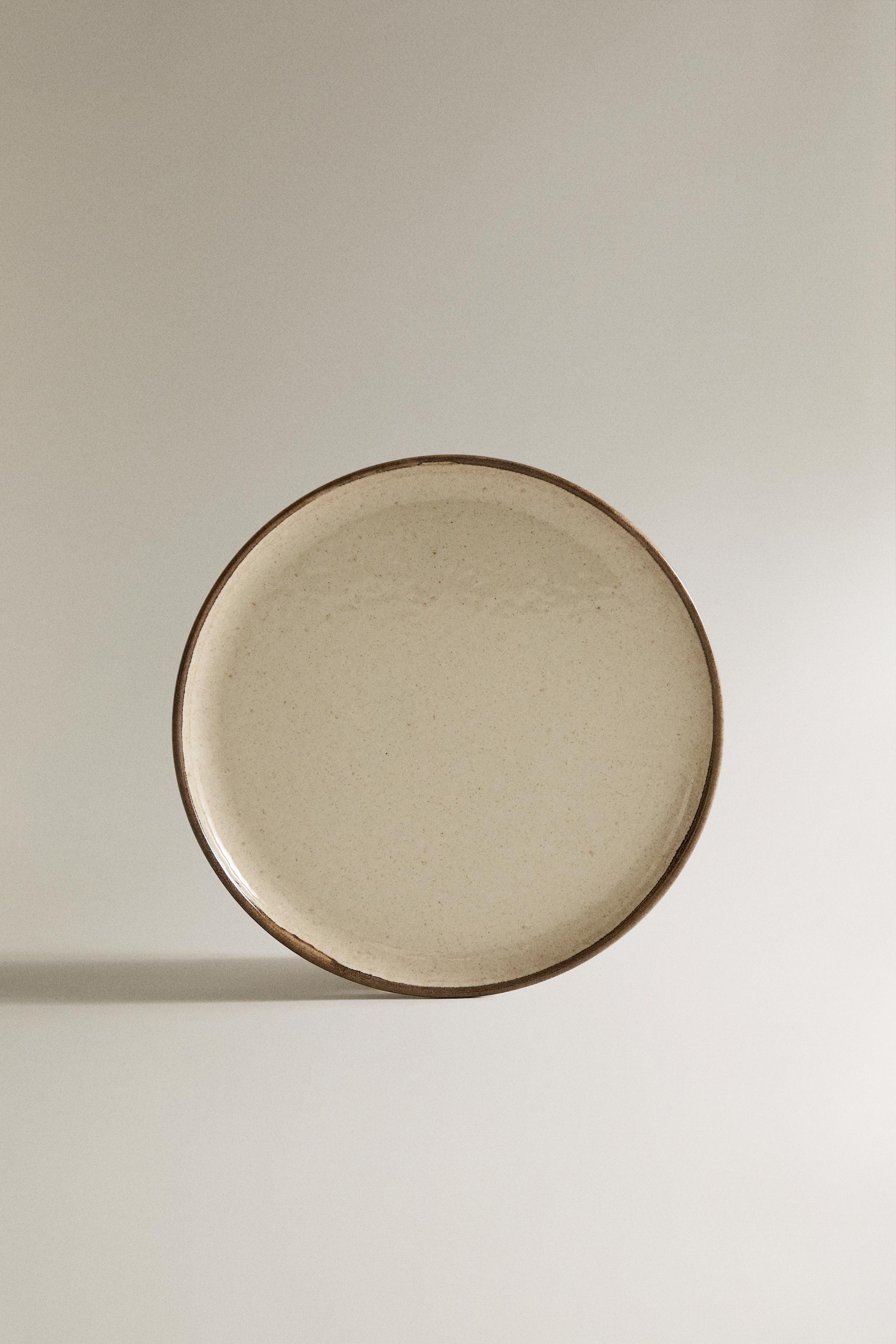 STONEWARE DESSERT PLATE — Light ecru