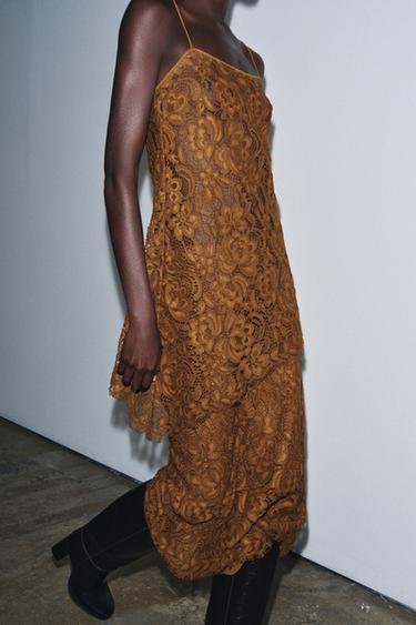 تنورة ميدي دانتيل ZW COLLECTION LIMITED EDITION - خردلي الخاص بـ Zara