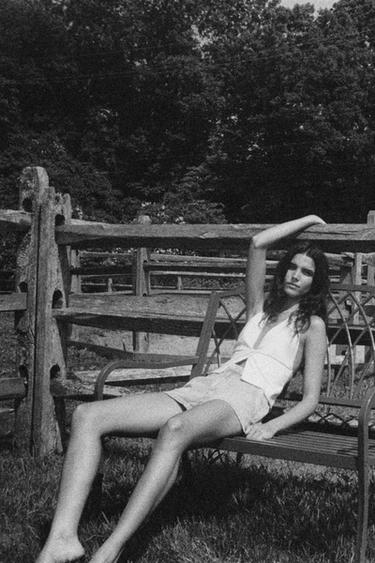 SHORTS CHINO DENIM TRF - Azul de Zara