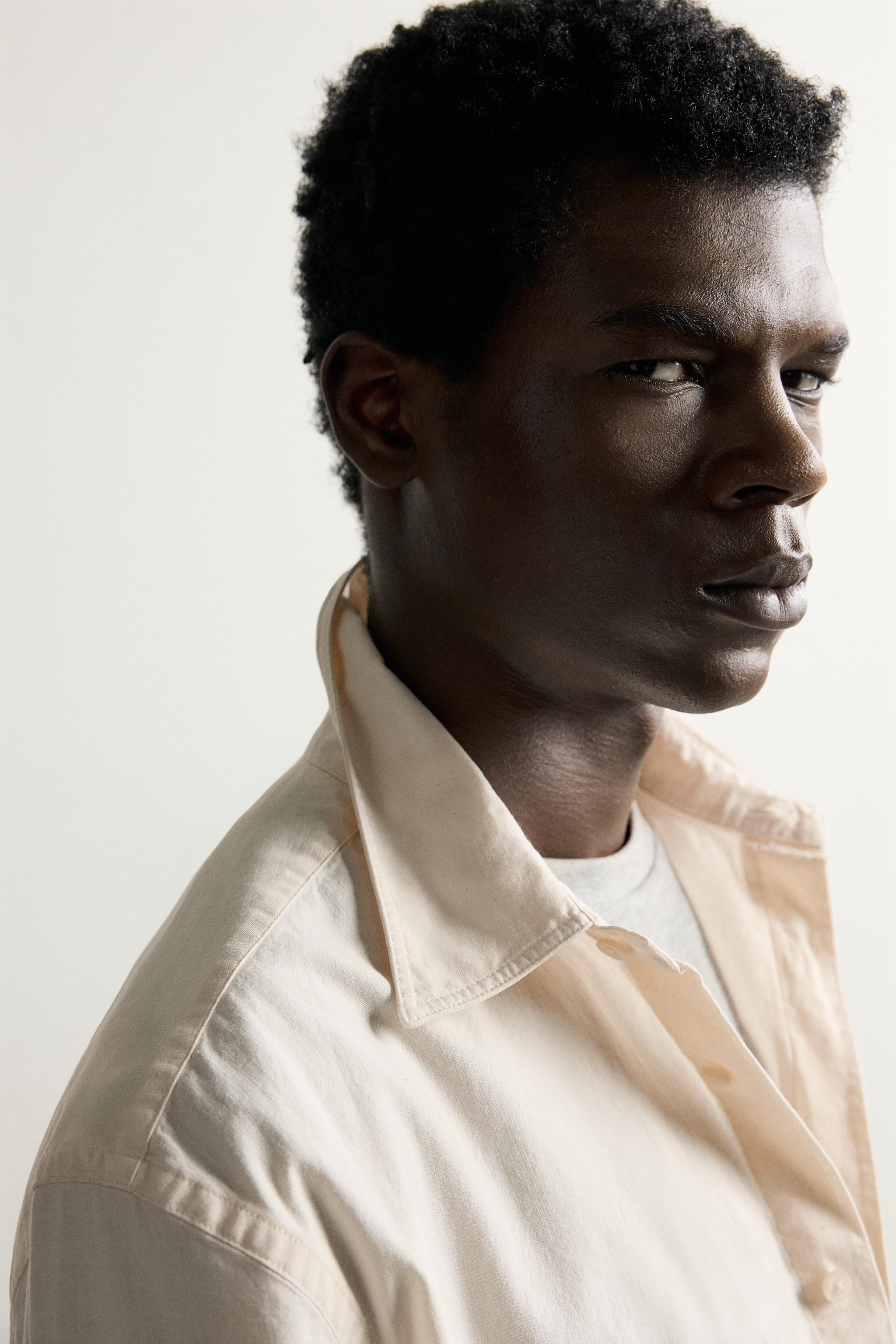 REGULAR FIT POCKET SHIRT