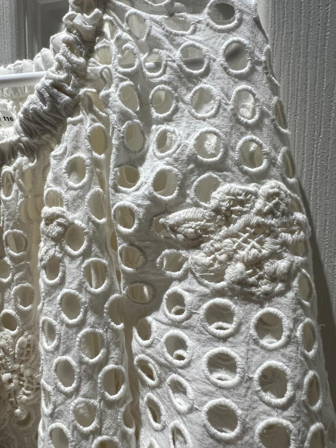 FLORAL EMBROIDERY SCHIFFLI DRESS - Image 3