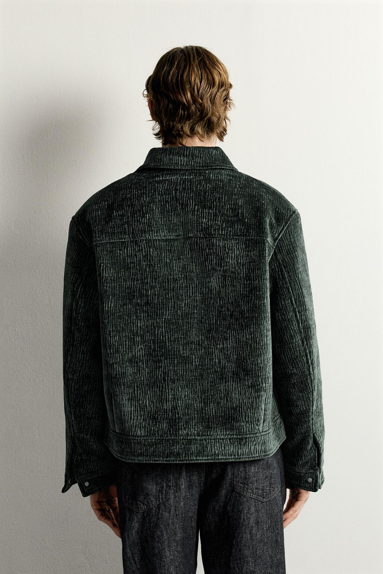 FLOCKED RELIEF EFFECT JACKET — Dark green