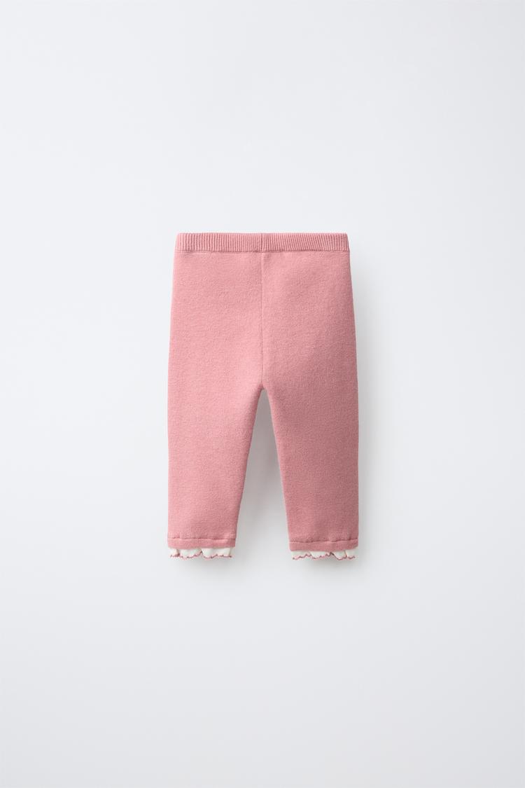 Leggins de punto con volantes 2