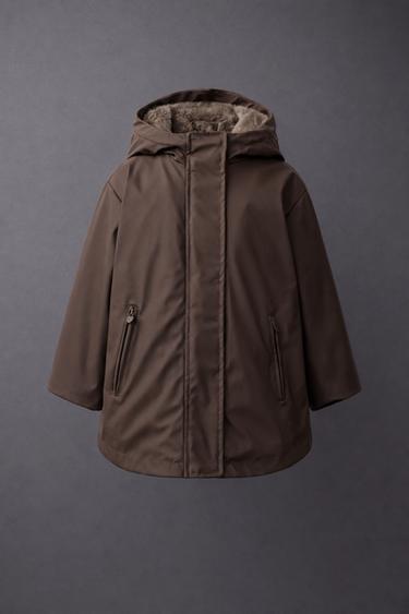 CHUBASQUERO ENGOMADO WATER REPELLENT EFECTO PELO - Chocolate de Zara