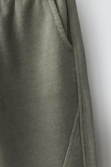 PANTALON BARREL UNI - Kaki de Zara