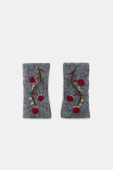 KNIT MITTENS WITH FLORAL EMBROIDERY - Grey by Zara