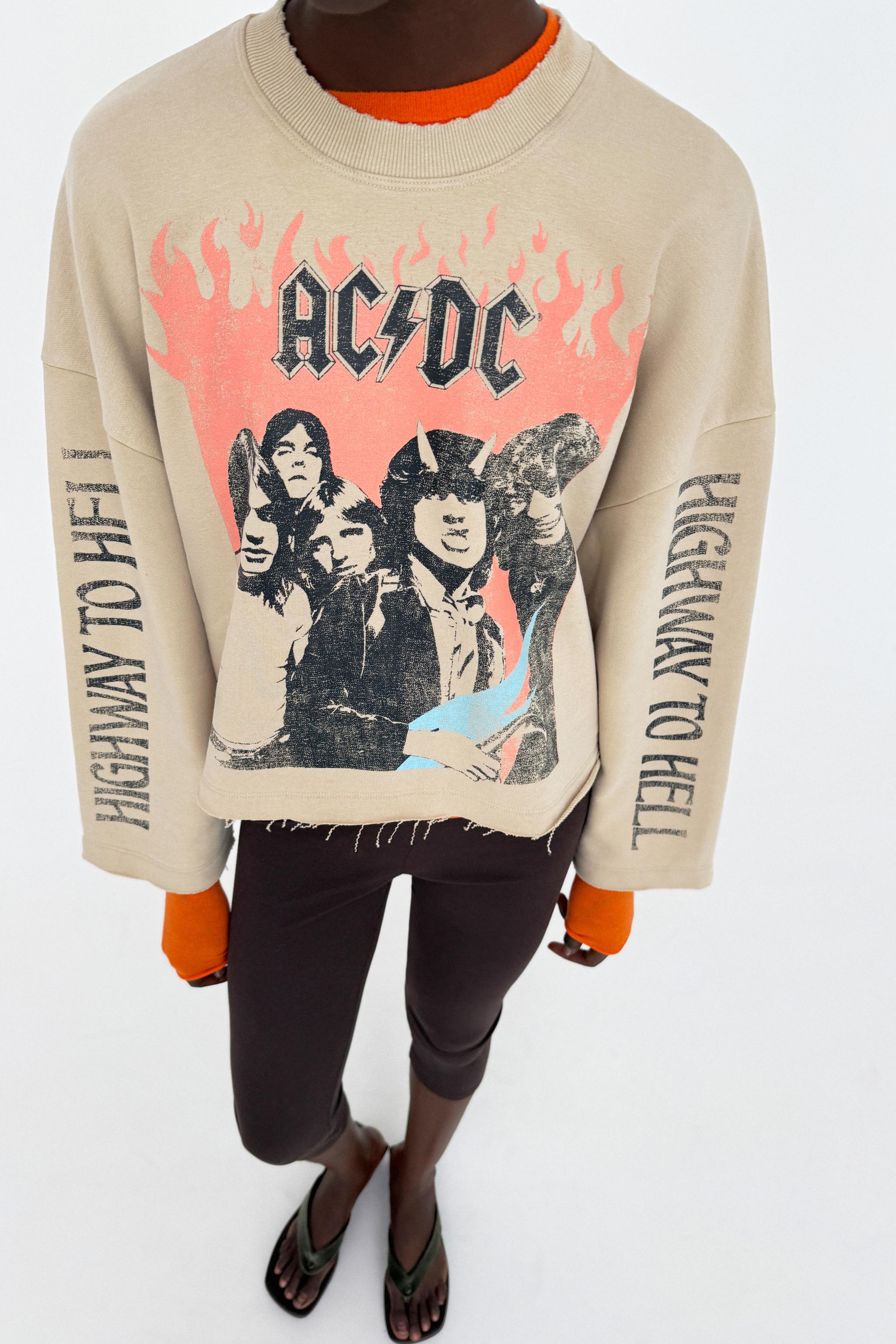 AC/DC ® SWEATSHIRT