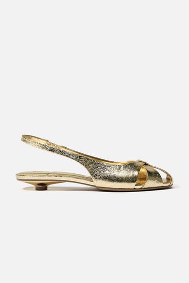 LOW-HEEL METALLIC SANDALS - Gold by Zara