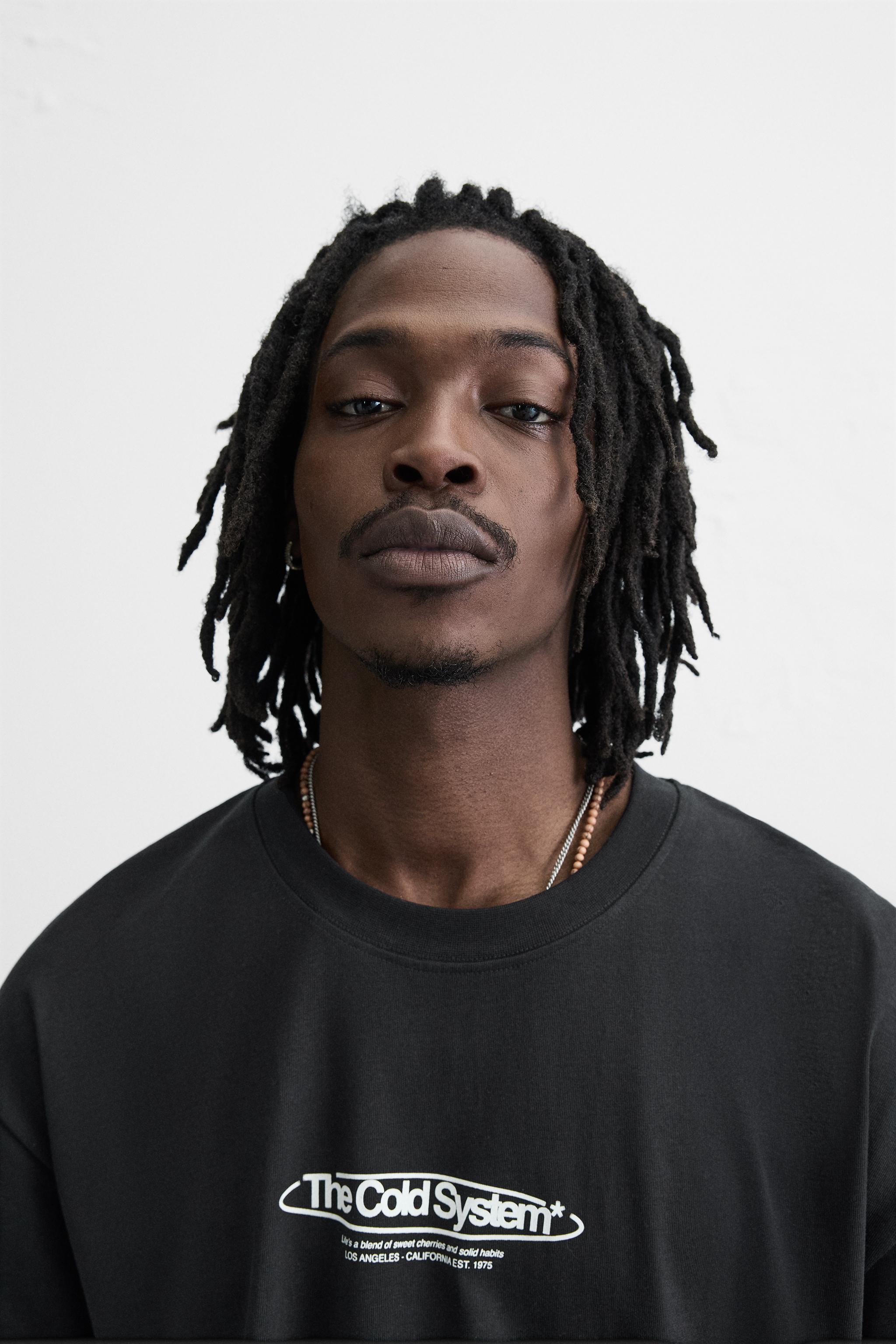 コントラストプリントTシャツ - ブラック | ZARA Japan / 日本