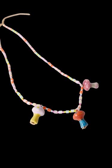 COLLAR ABALORIOS SETAS - Multicolor de Zara