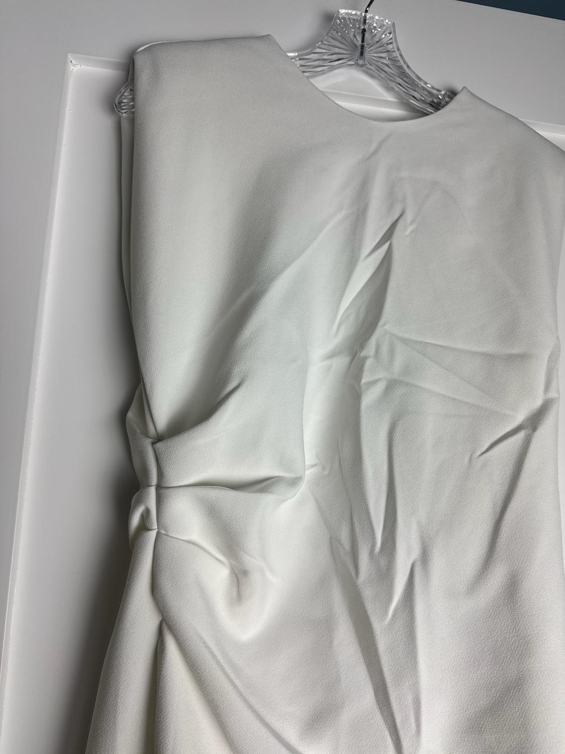 VESTIDO MIDI CREPE HOMBRERAS - Image 3