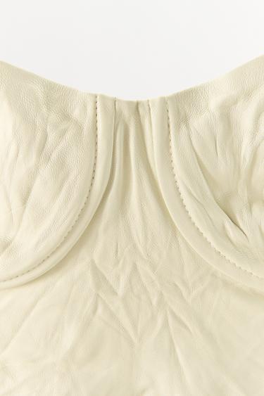 TOP CORSÉ EN CUIR 100 % EFFET PLISSÉ - Blanc cassé de Zara - Image 6