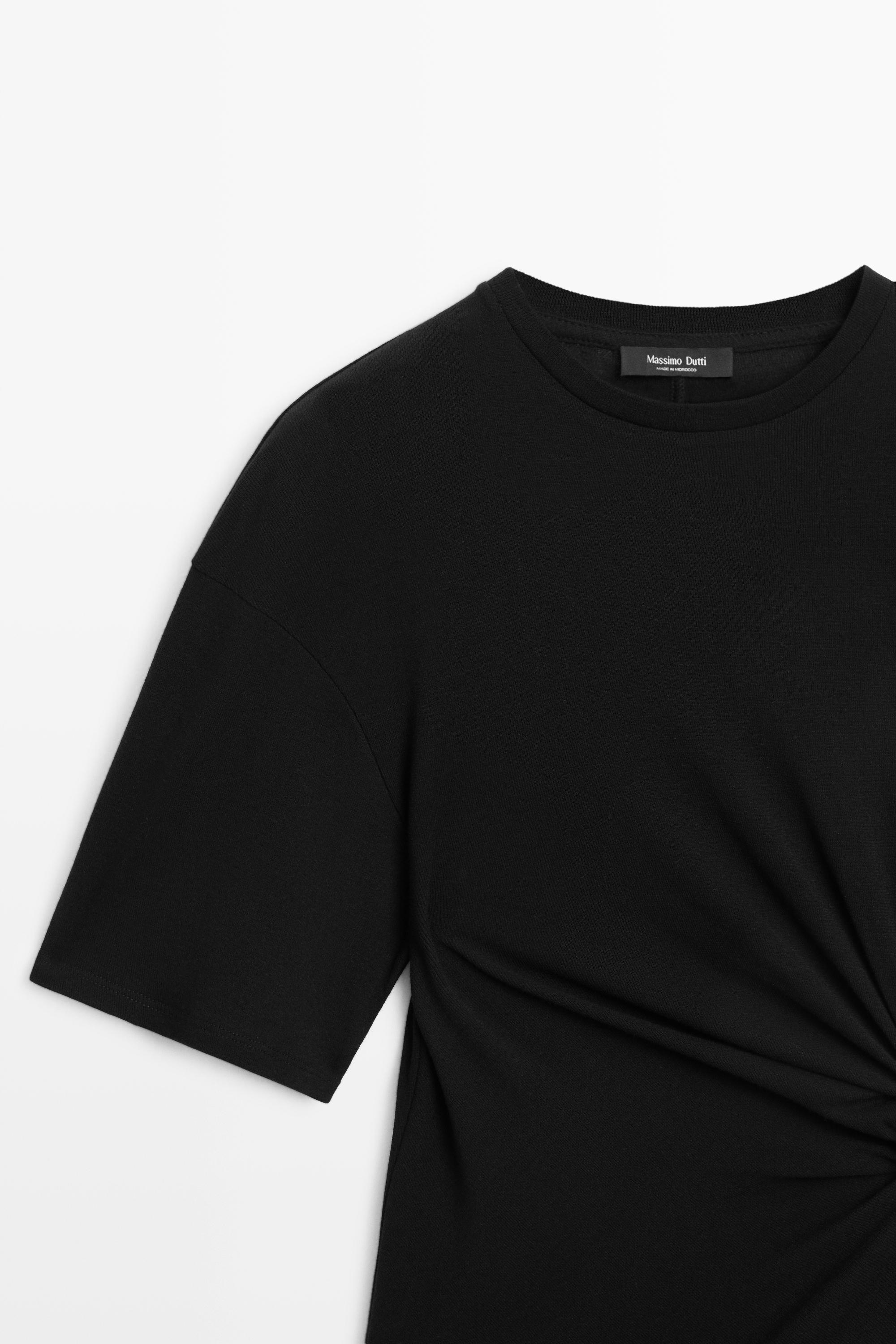 Asymmetric knot-detail T-shirt