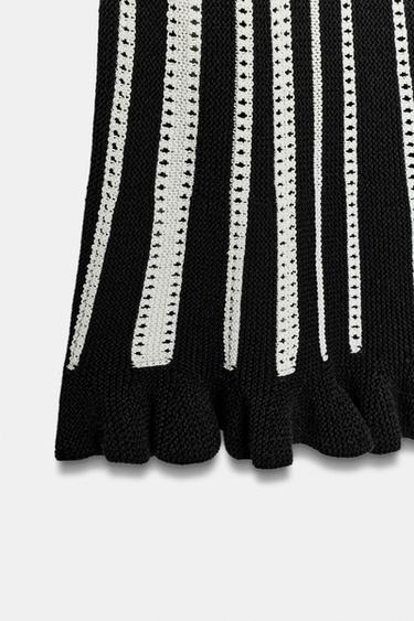 ROBE COURTE EN MAILLE À RAYURES - Blanc / Noir de Zara - Image 8