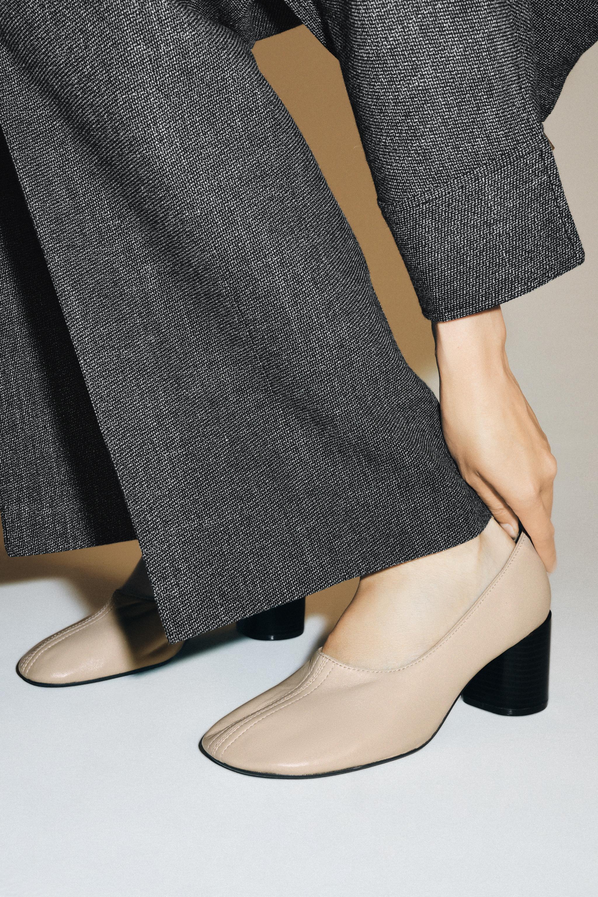 LEATHER HEEL SHOES