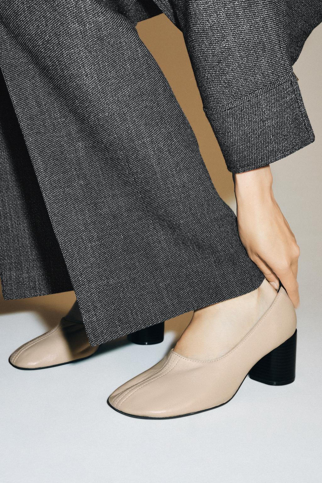LEATHER HEELED SHOES