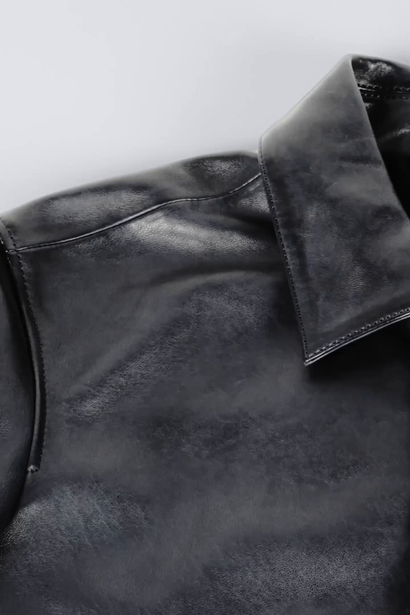 ボクシーフィットレザー ジャケット - ネイビーブルー | ZARA