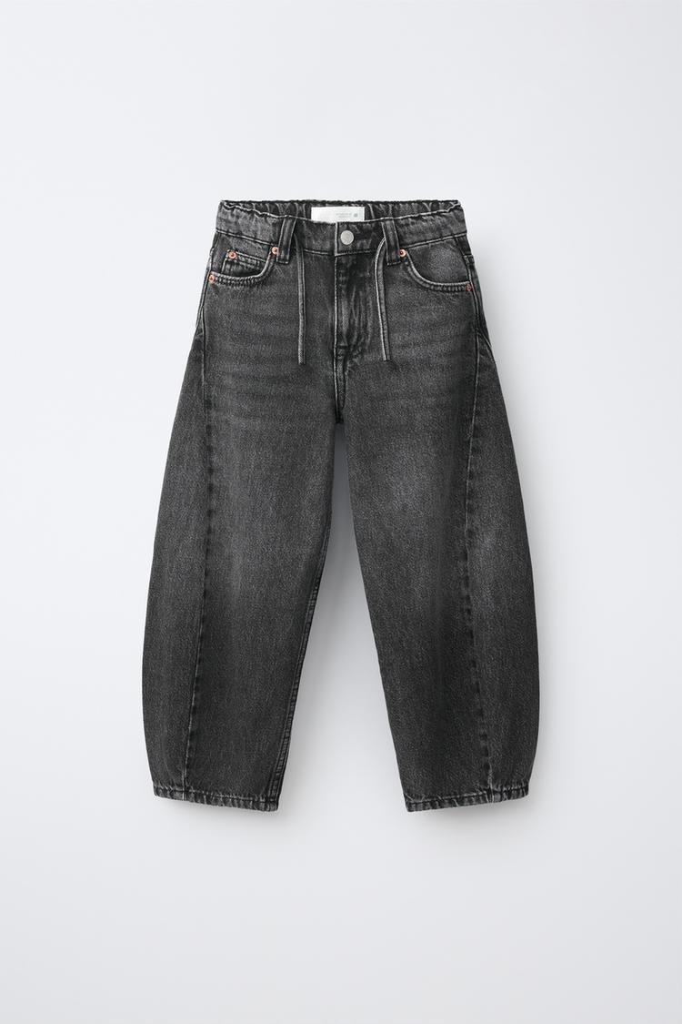 JEANS BARRIL CON CINTURÓN DE CORDÓN 2