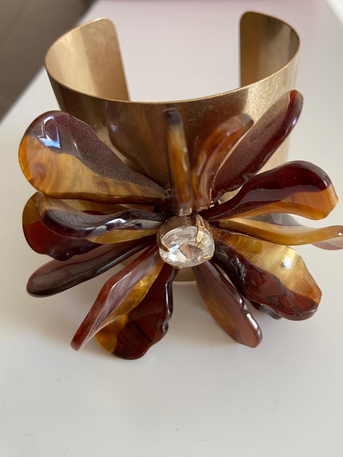 RESIN FLOWER NECKLACE - Image 4