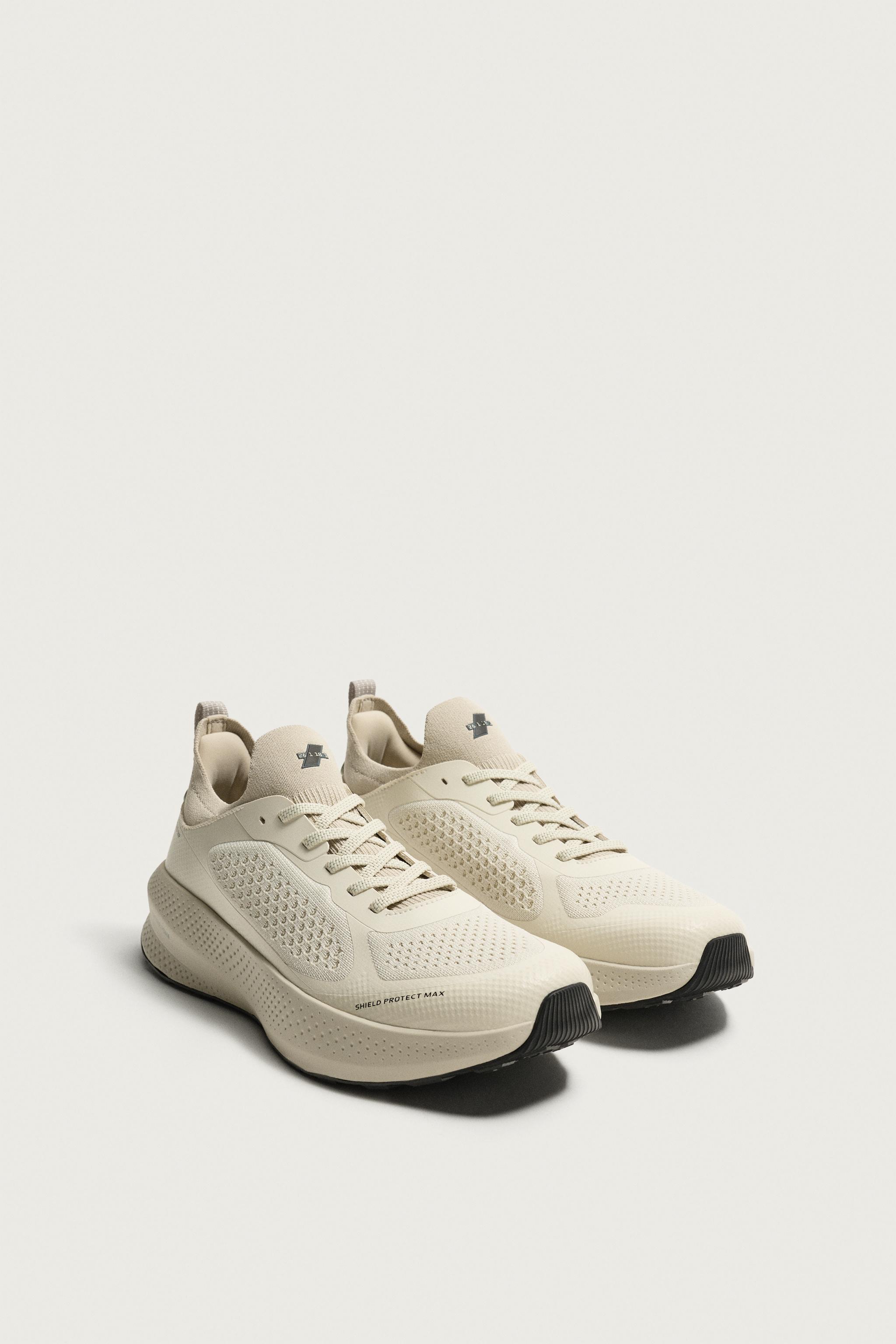 RUNNING SNEAKERS — White