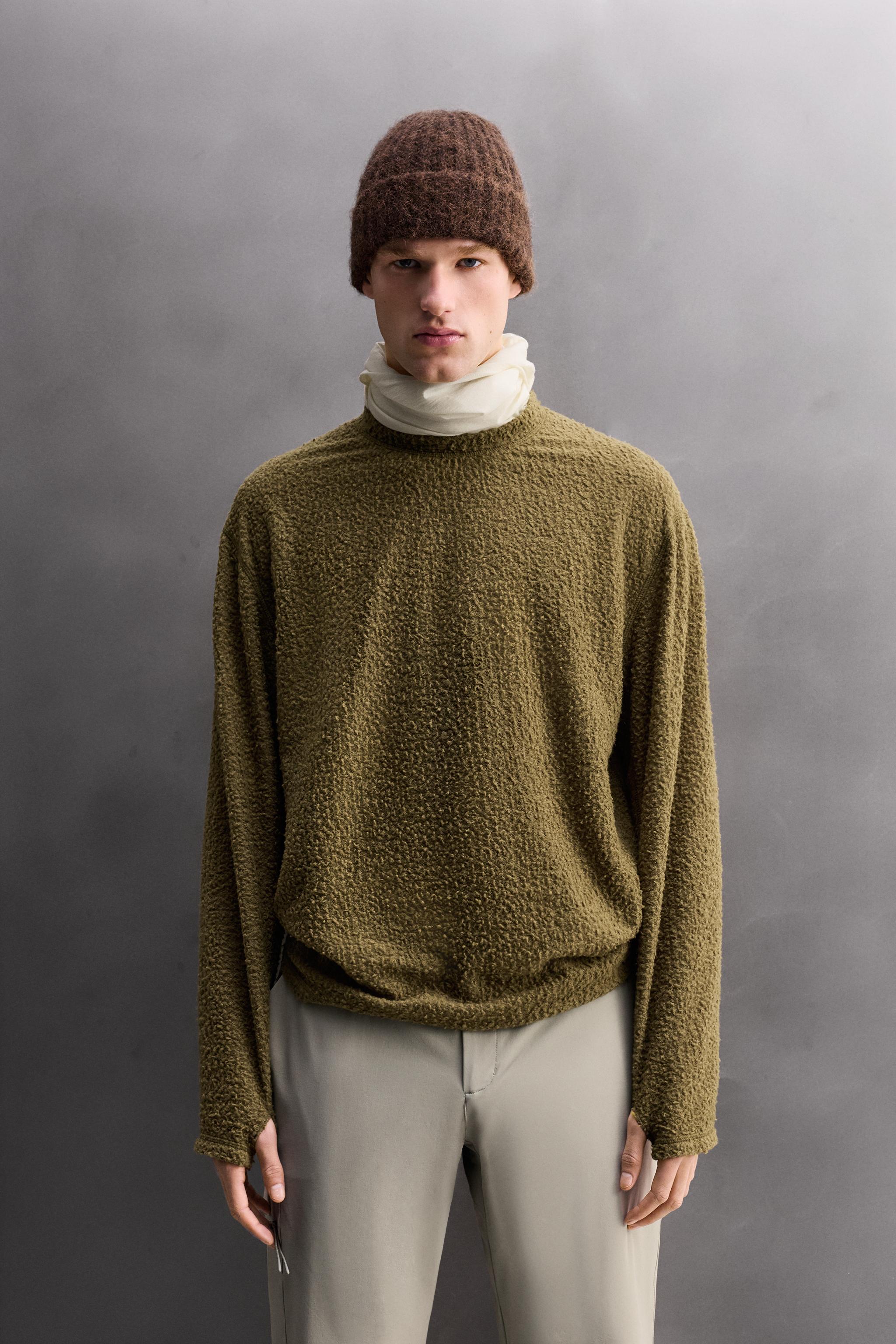 TEXTURED WOOL BLEND SWEATSHIRT