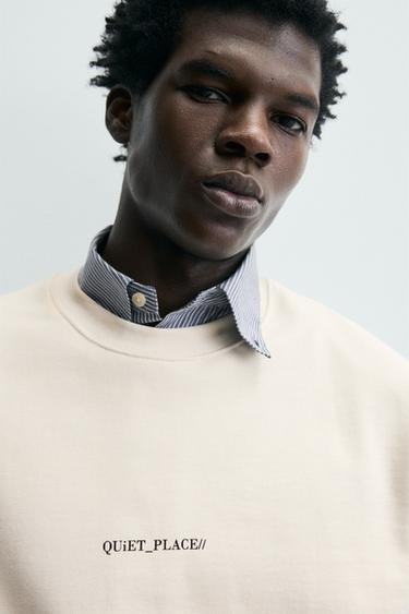SWEAT REGULAR FIT À INSCRIPTION IMPRIMÉE - Blanc cassé de Zara - Image 6