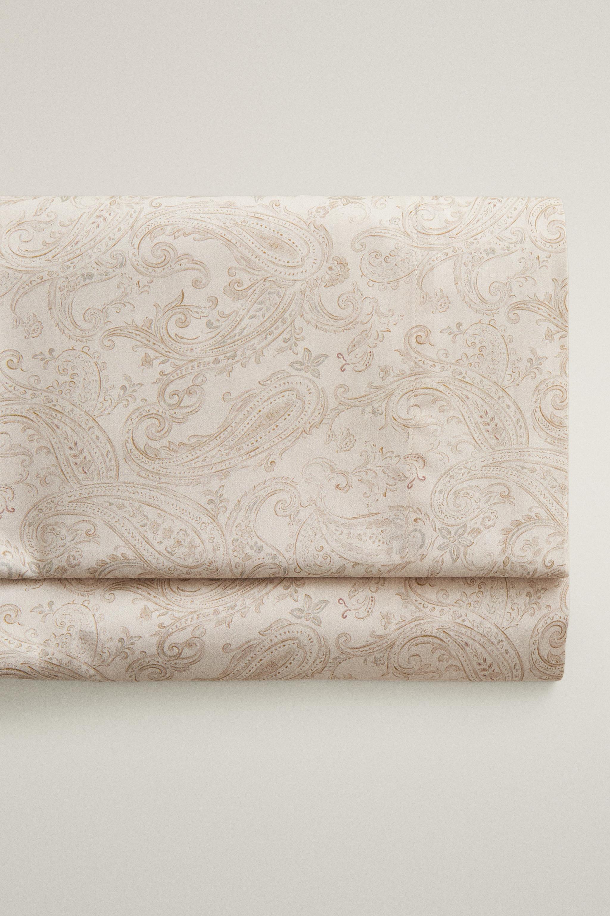 DRAP PLAT PAISLEY SATIN (300 FILS)