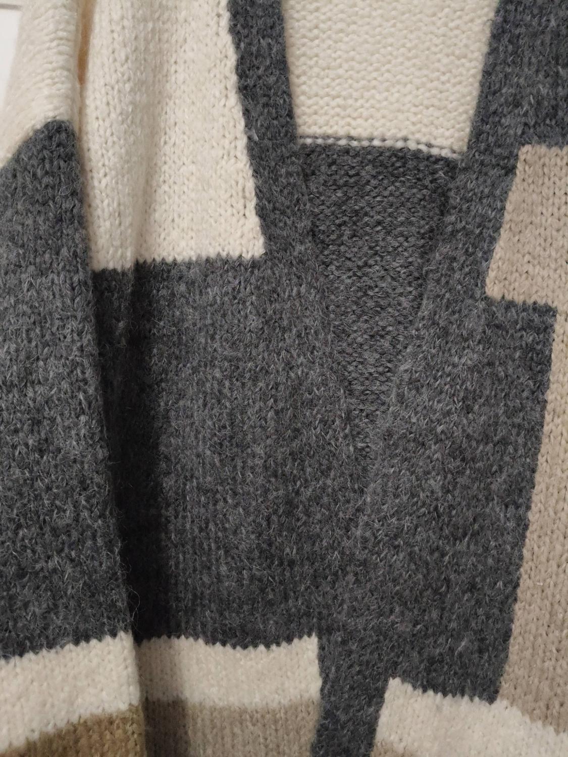 COLOUR BLOCK CARDIGAN - Image 2