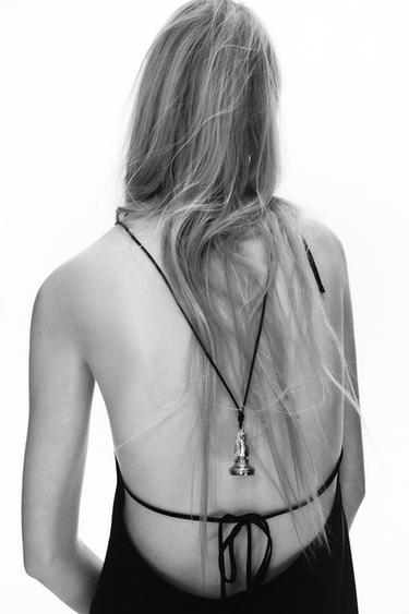 VESTIDO MIDI ASSIMÉTRICO - Preto da Zara