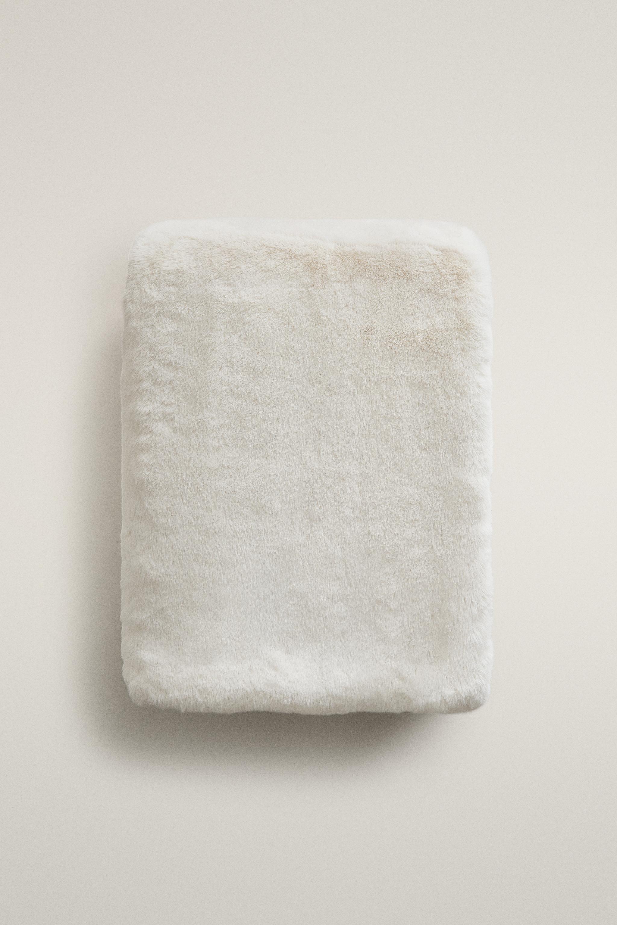 ザラホーム　ZARA  フェイクファーエコファーブランケット　白 FAUX FUR BLANKET - White | ZARA United States