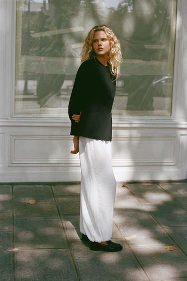 FITTED BLAZER WITH SHOULDER PADS - Black by Zara - Image 2