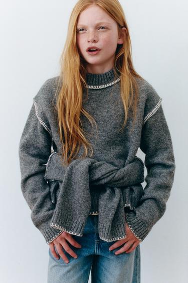 KNIT JUMPER WITH CONTRAST EMBROIDERY - Grey by Zara
