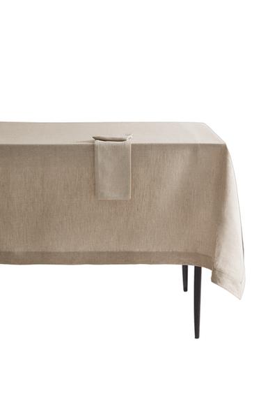 PLAIN-COLOURED LINEN TABLECLOTH - Light beige by Zara