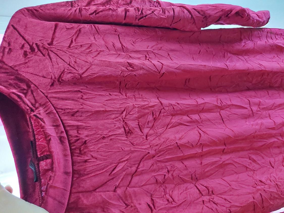 BEAUTIFUL BURGUNDY MIDI VELVET DRESS - Image 2