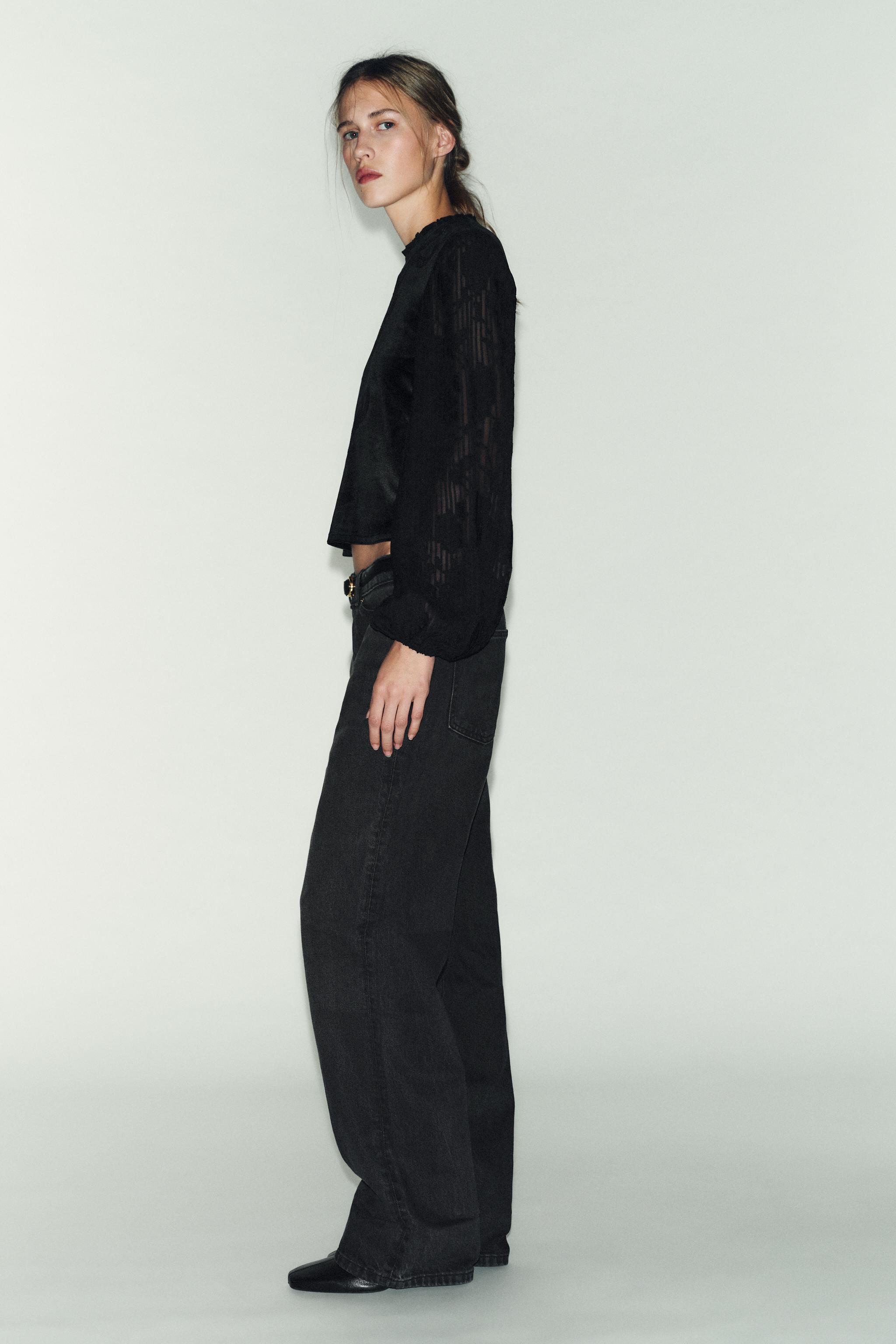 EMBROIDERED VELVET TOP