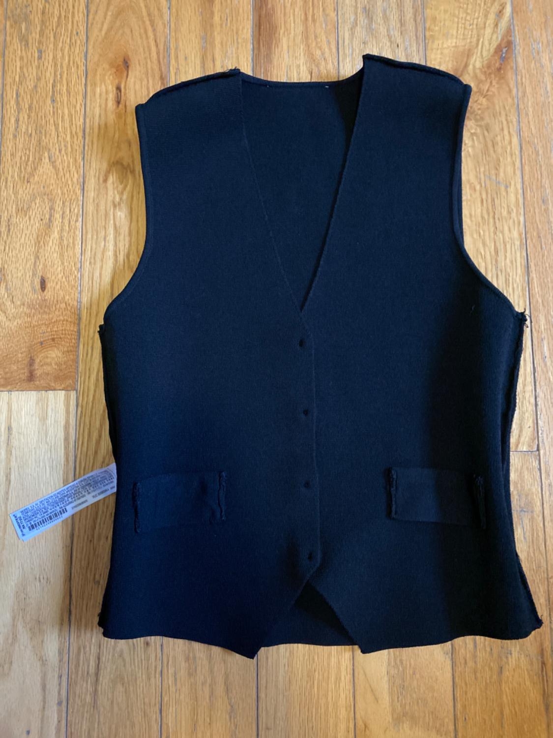 TAILORED KNIT VEST - Image 3