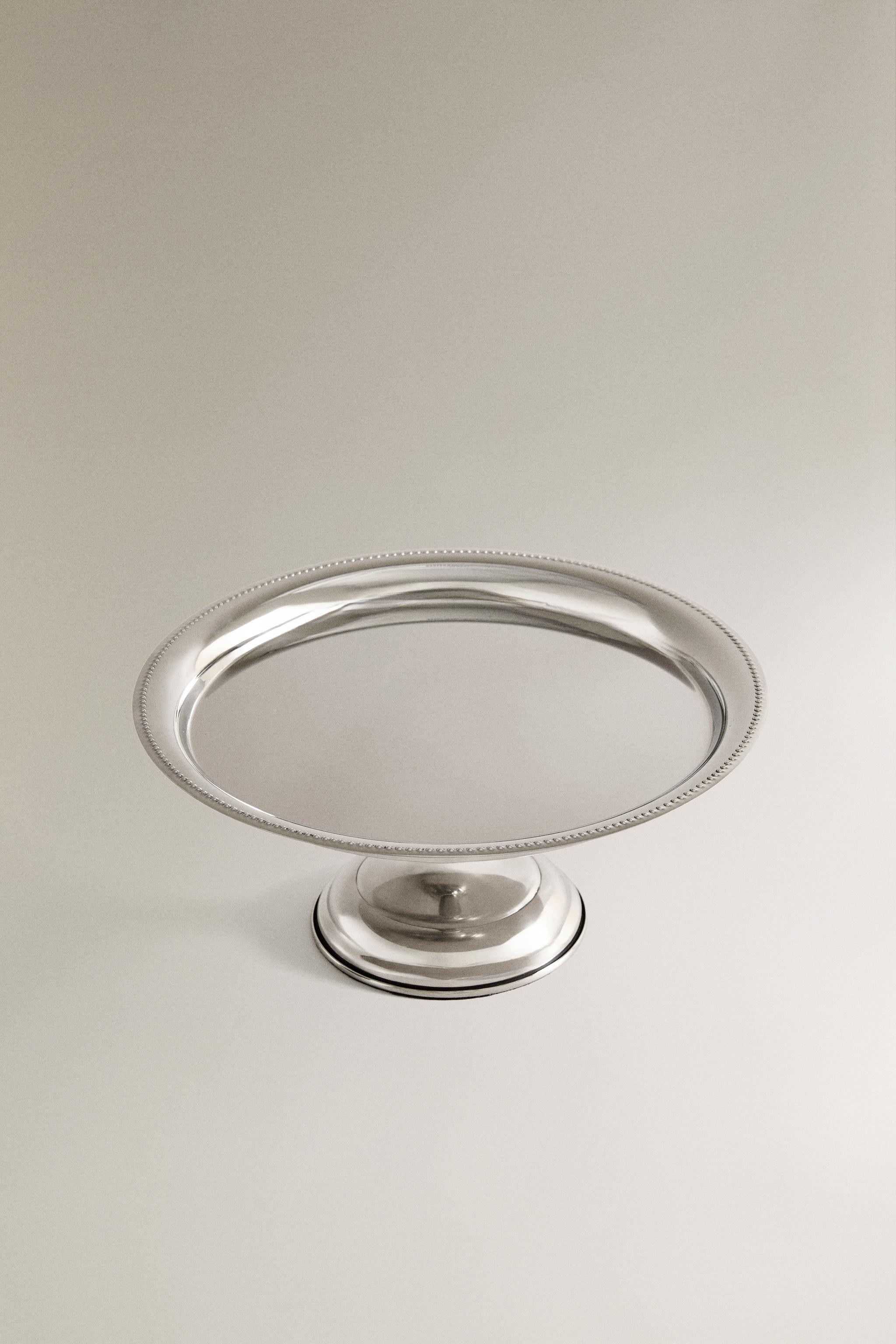 STEEL CAKE STAND — Steel