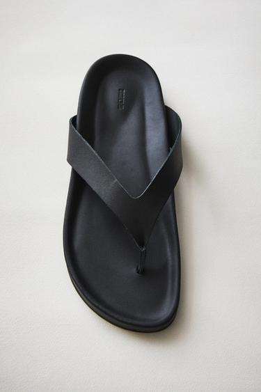THONG-TOE LEATHER SANDALS - Black by Zara