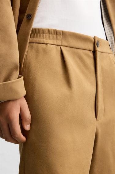 BERMUDA EFFET DAIM PLISSÉ - Marron de Zara - Image 5