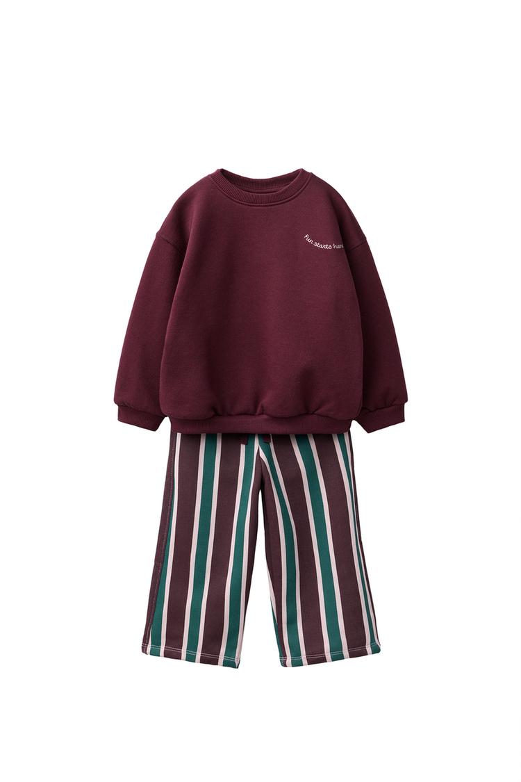 CONJUNTO JOGGING SUDADERA Y PANTALÓN WIDE LEG ESTAMPADO