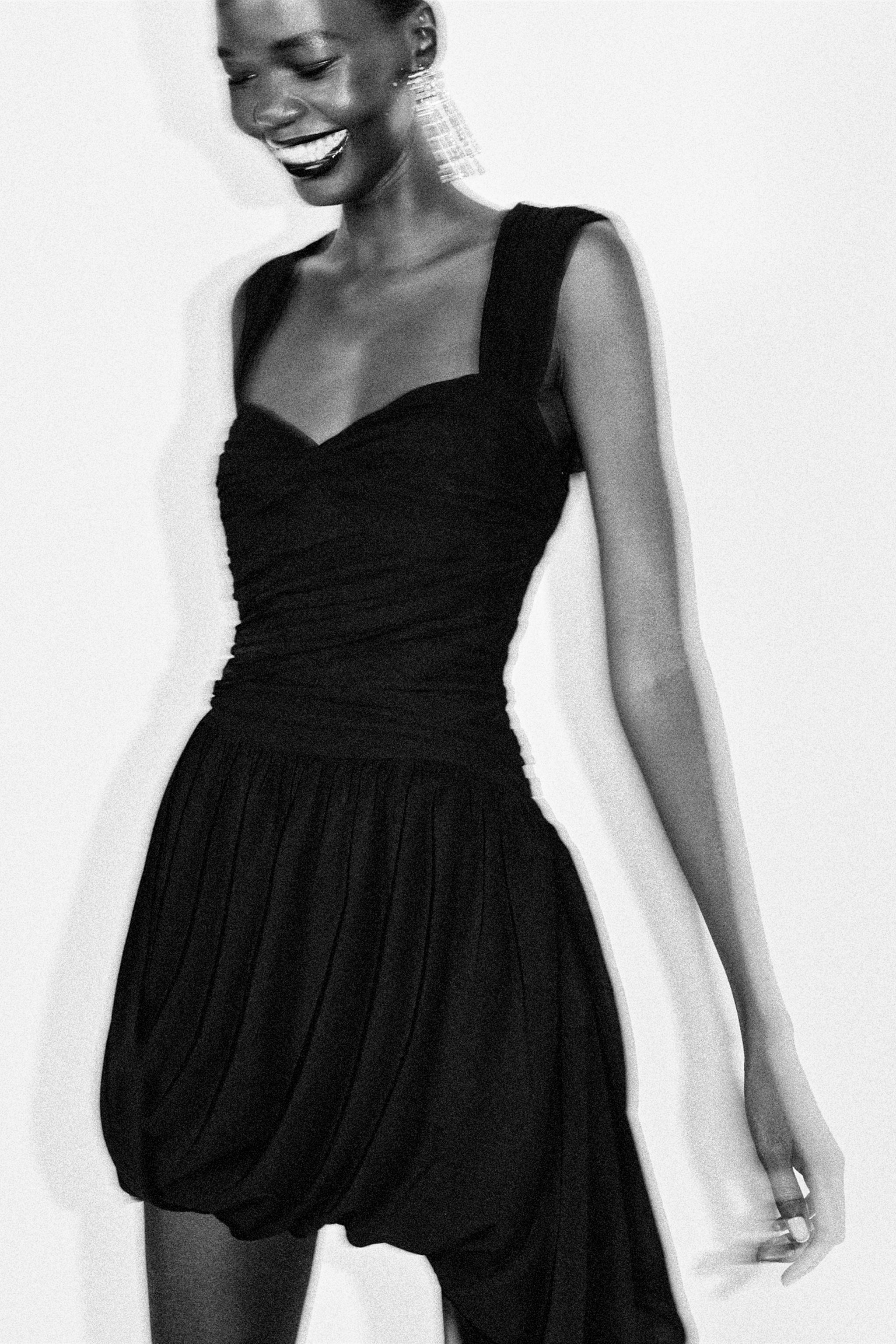 アシメバルーンドレープミニワンピース - ブラック | ZARA Japan / 日本